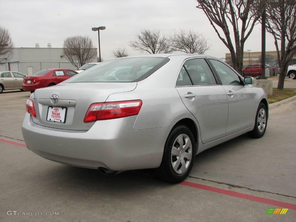 2009 Camry LE - Classic Silver Metallic / Ash photo #6