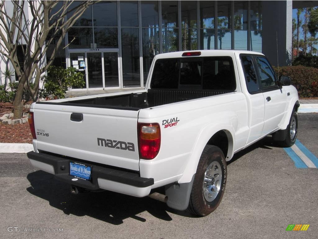 2001 B-Series Truck B4000 Dual Sport Cab Plus 4 - Classic White / Tan photo #3