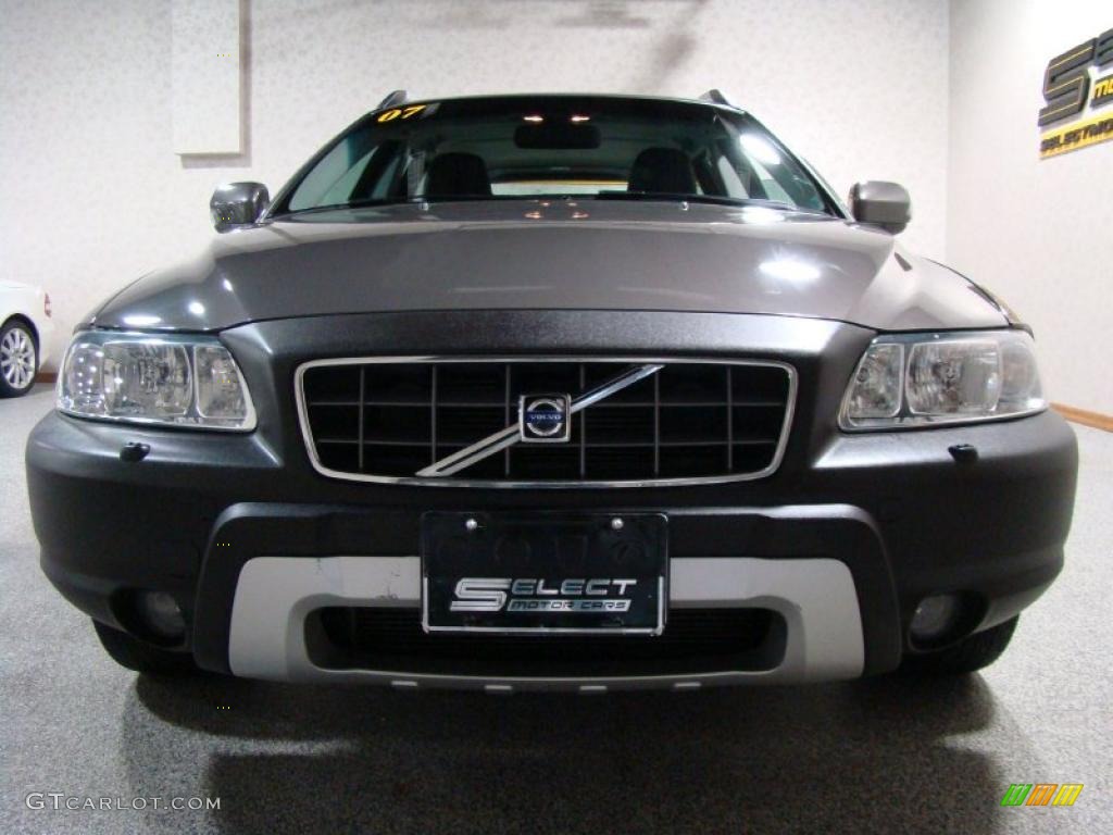 2007 XC70 AWD Cross Country - Lava Sand Grey Metallic / Graphite photo #2