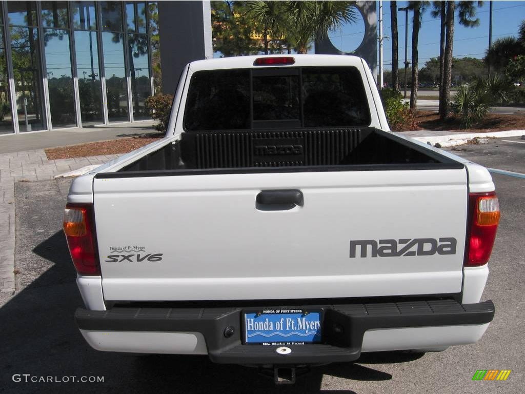 2001 B-Series Truck B4000 Dual Sport Cab Plus 4 - Classic White / Tan photo #8