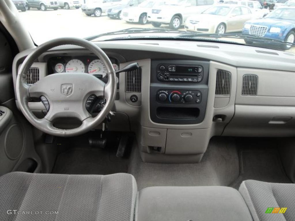 2003 Ram 1500 SLT Quad Cab - Black / Dark Slate Gray photo #19