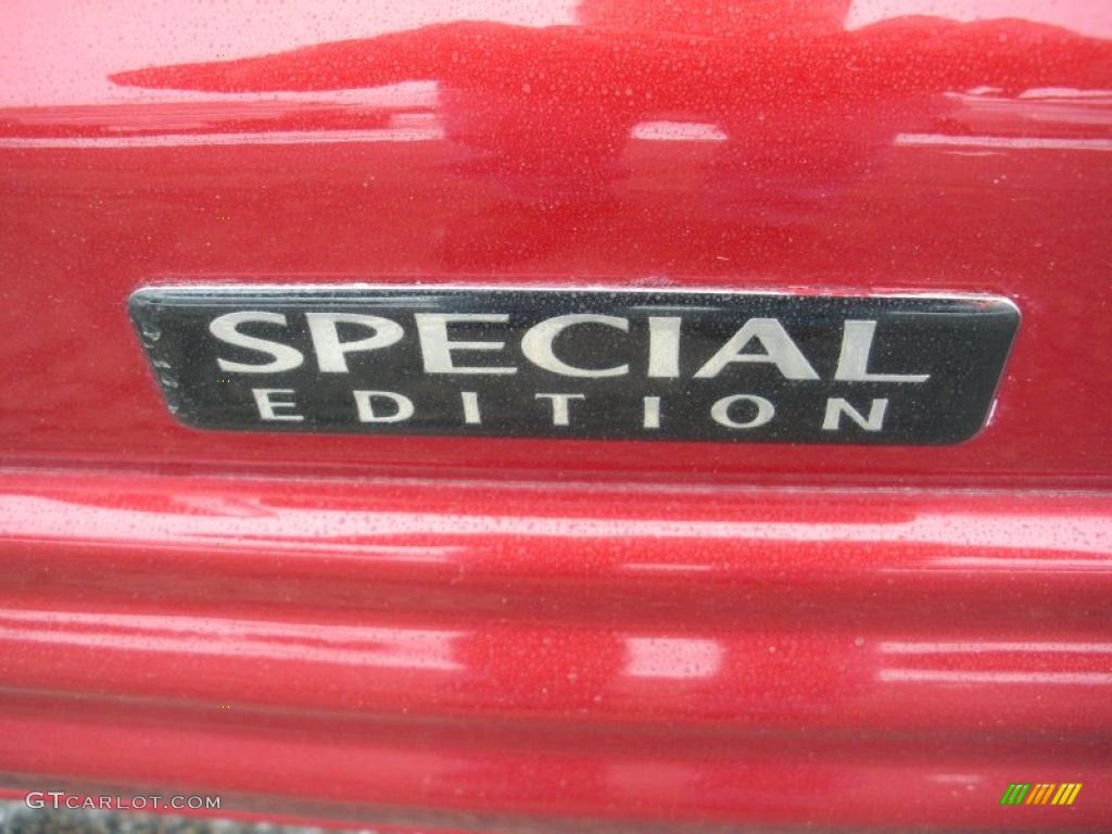2004 Grand Cherokee Special Edition 4x4 - Inferno Red Pearl / Taupe photo #11