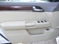 Moonlight White - M 35x AWD Sedan Photo No. 9