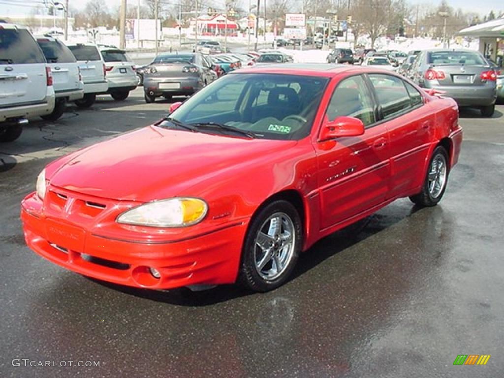 2000 Grand Am GT Sedan - Bright Red / Dark Pewter photo #4
