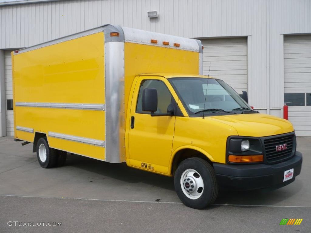 2007 Savana Cutaway 3500 Commercial Cargo Van - Yellow / Medium Pewter photo #1