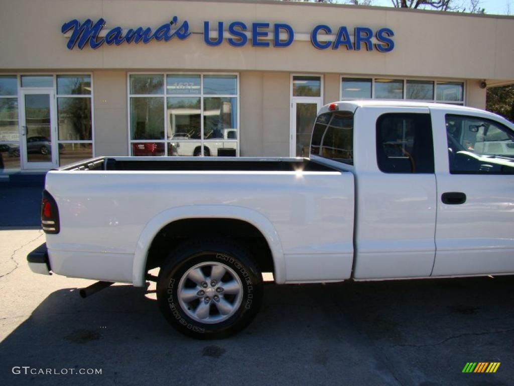 2004 Dakota Sport Club Cab - Bright White / Dark Slate Gray photo #26