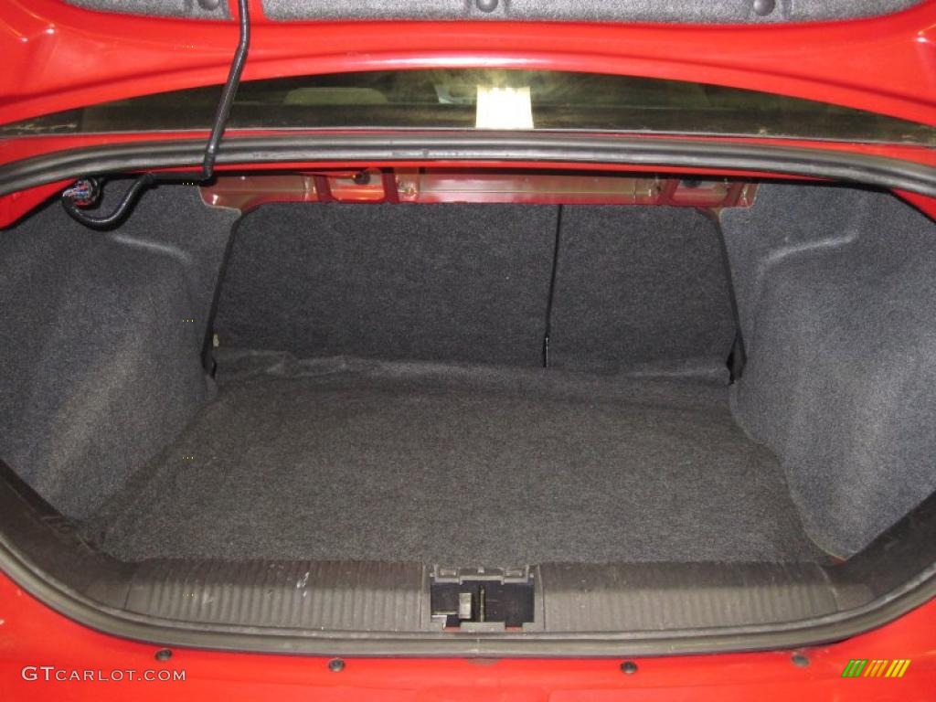 2008 Focus SE Sedan - Vermillion Red / Charcoal Black photo #5