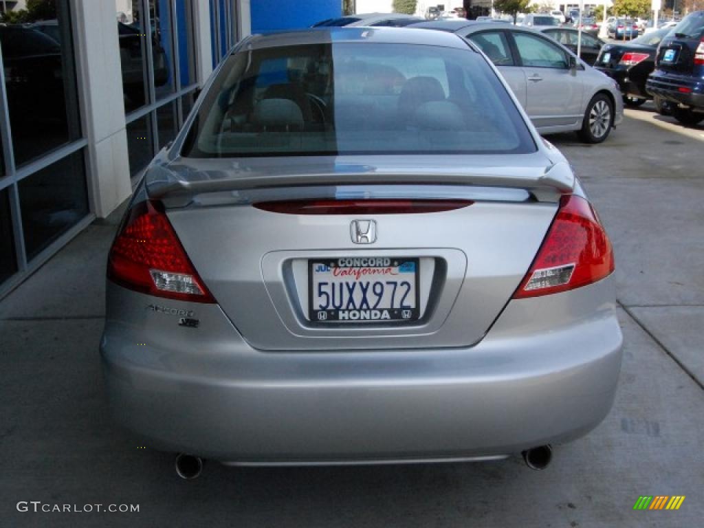 2006 Accord LX V6 Coupe - Alabaster Silver Metallic / Gray photo #4