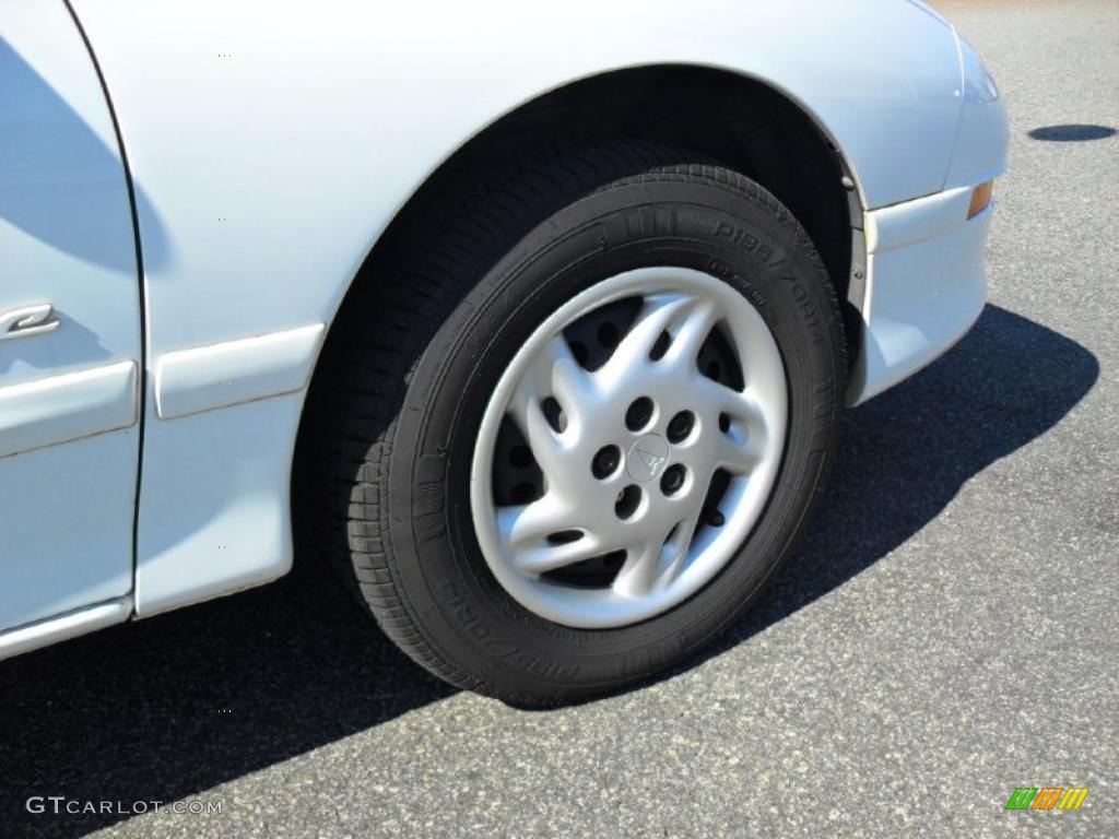 1998 Sunfire SE Sedan - Bright White / Graphite photo #16