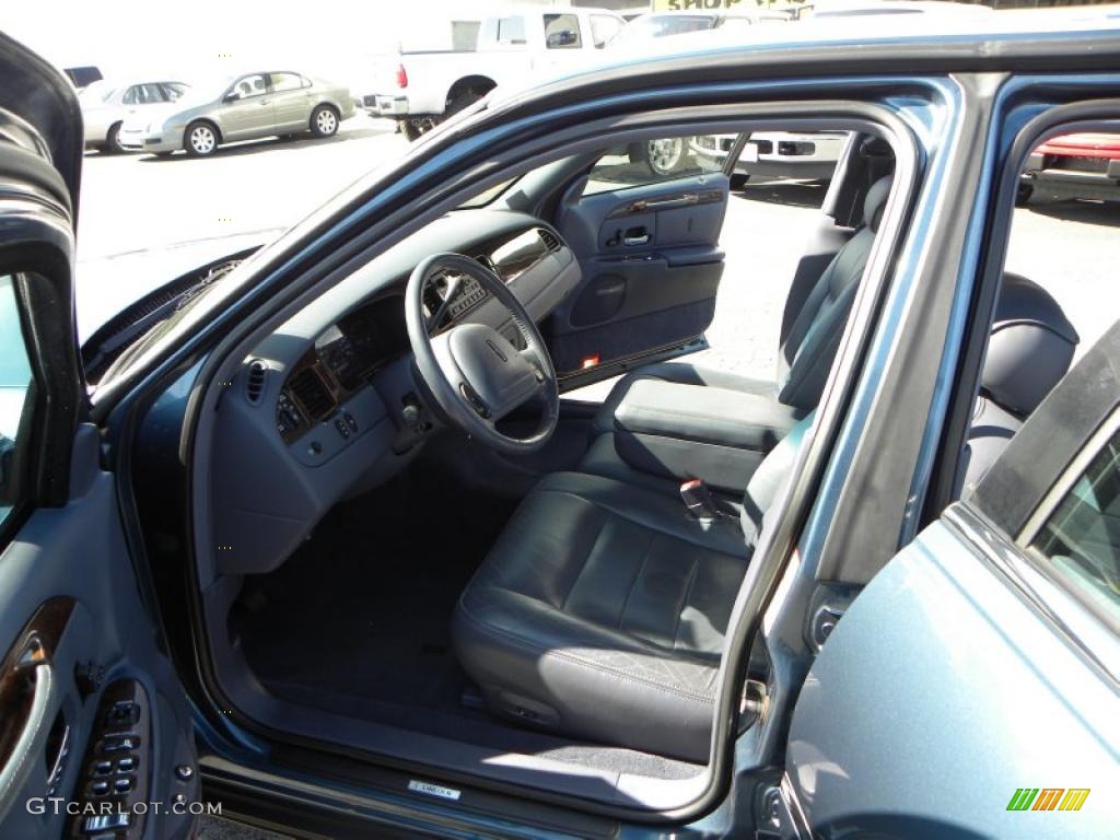 2001 Town Car Executive - Aqua Blue / Light Graphite photo #8