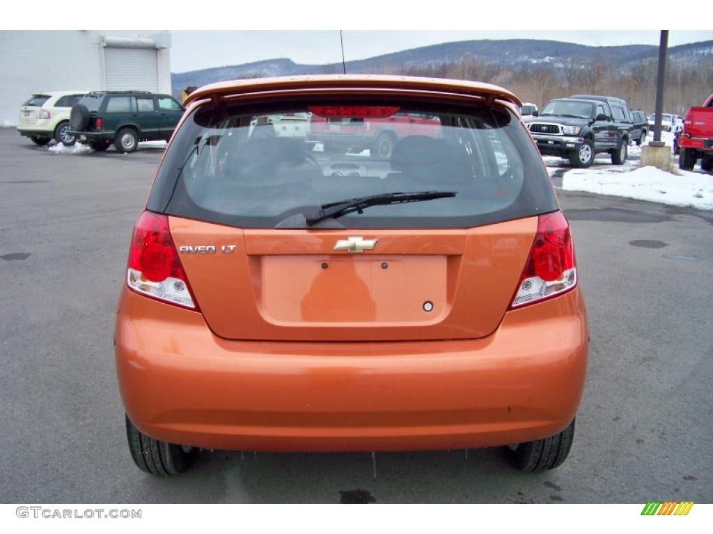 2006 Aveo LT Hatchback - Spicy Orange / Charcoal photo #5