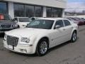 Cool Vanilla - 300 C HEMI Photo No. 1