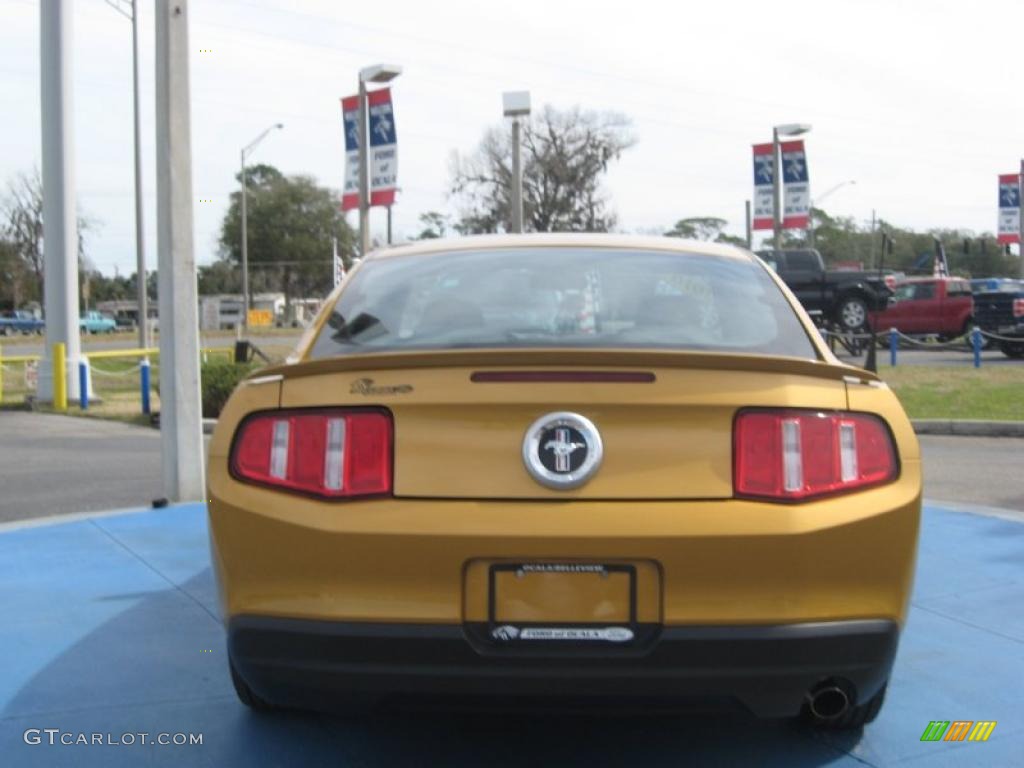 2010 Mustang V6 Coupe - Sunset Gold Metallic / Charcoal Black photo #4