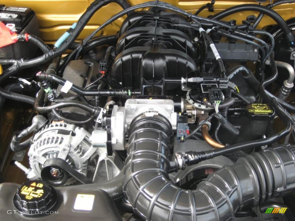 2010 Mustang V6 Coupe - Sunset Gold Metallic / Charcoal Black photo #17