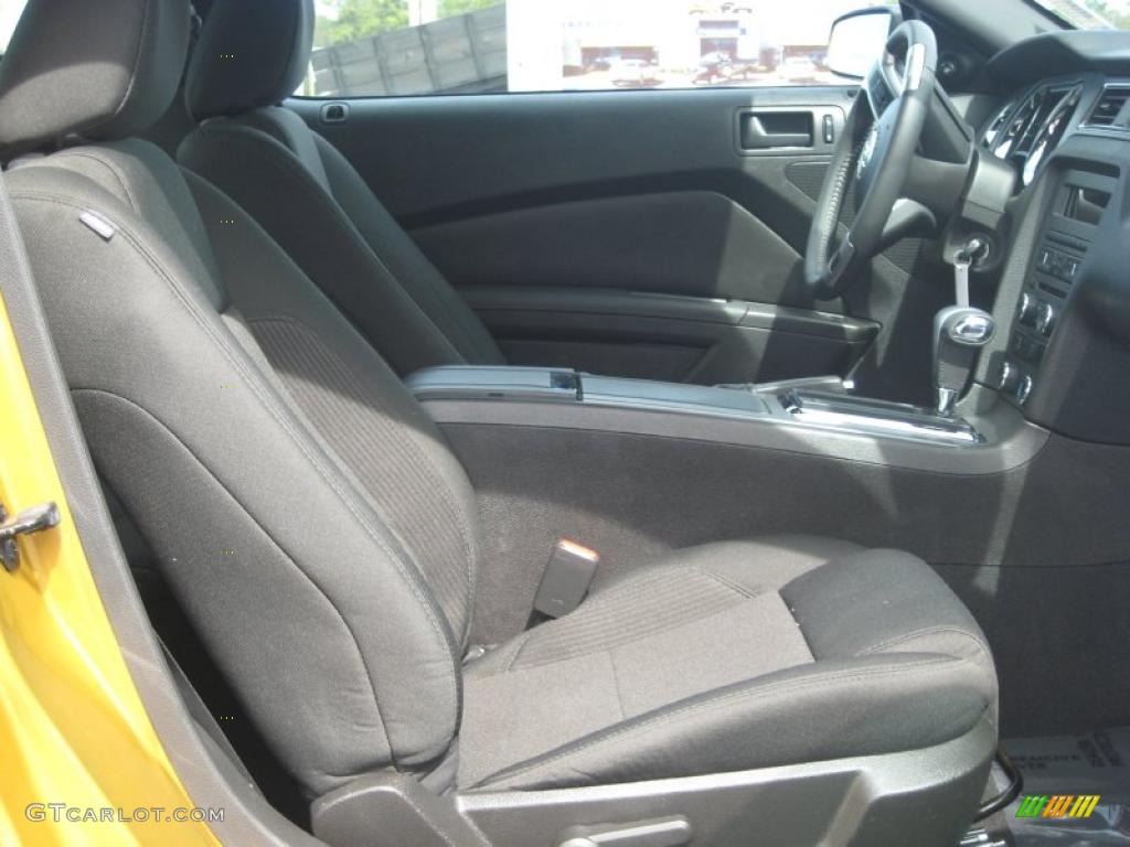 2010 Mustang V6 Coupe - Sunset Gold Metallic / Charcoal Black photo #19