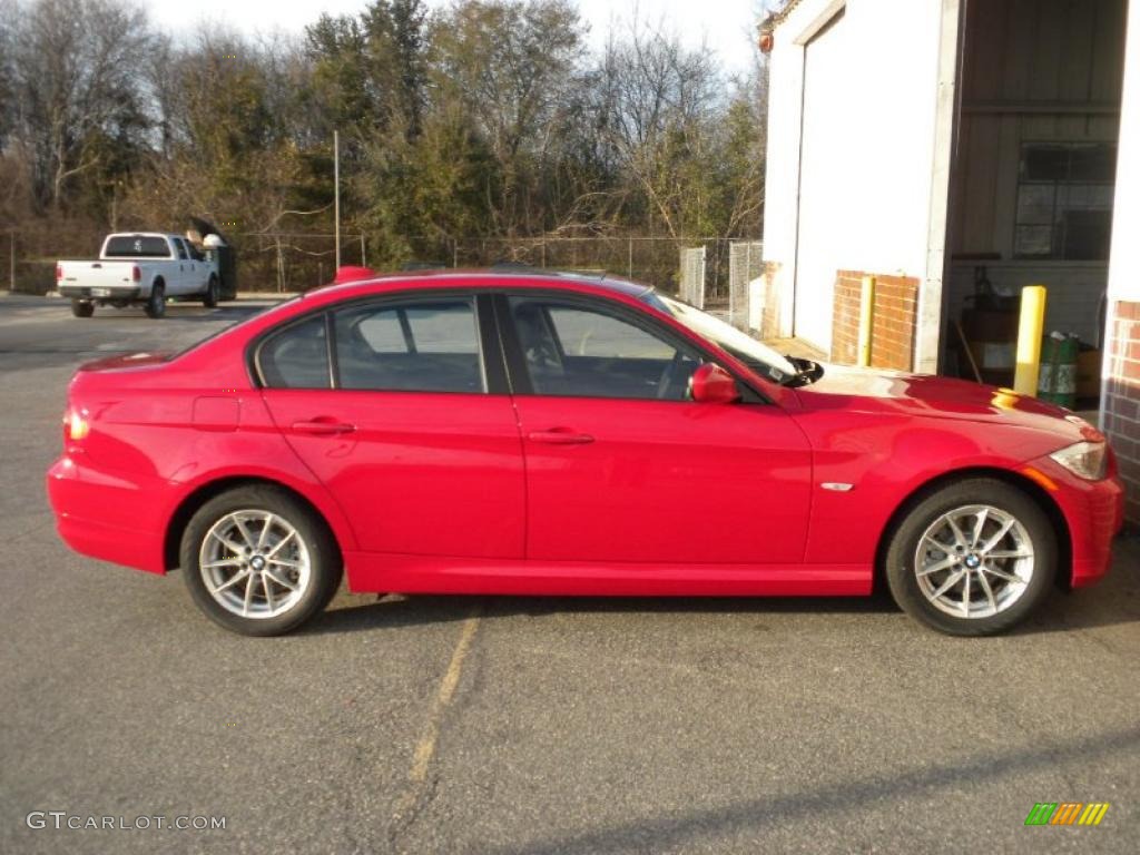 2010 3 Series 328i Sedan - Crimson Red / Black photo #4