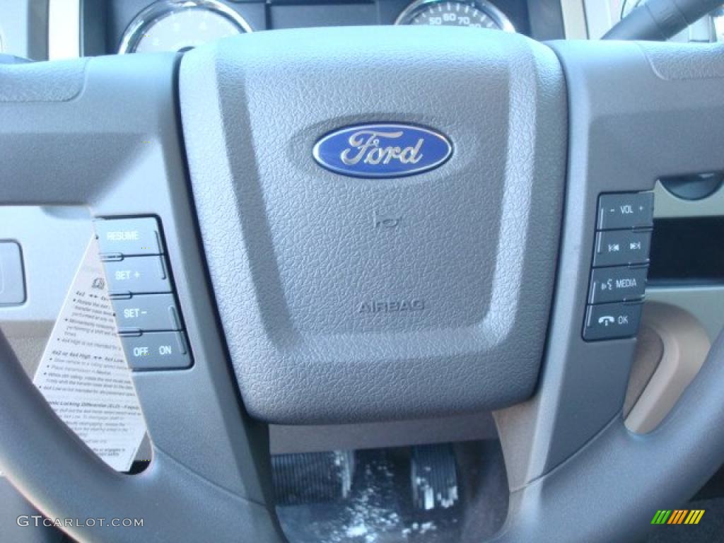 2010 F150 XLT SuperCrew 4x4 - Red Candy Metallic / Tan photo #16