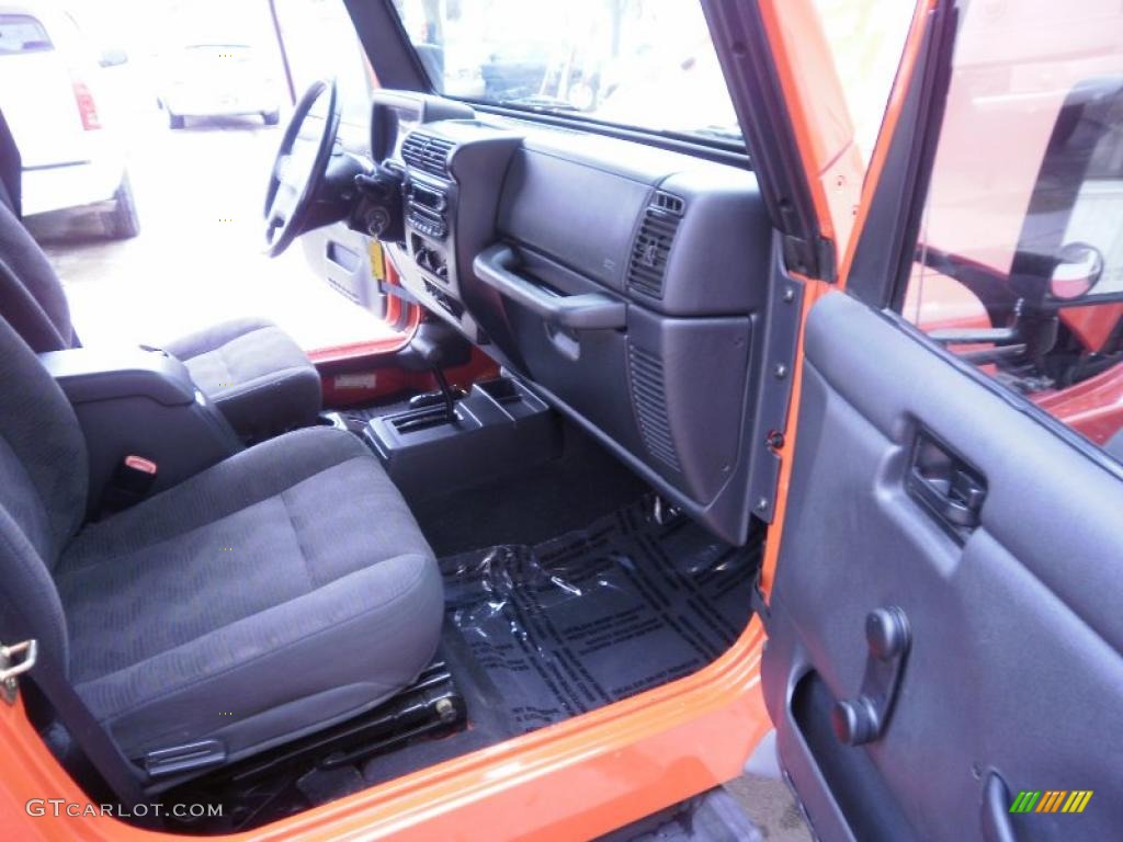 2005 Wrangler X 4x4 - Impact Orange / Dark Slate Gray photo #12