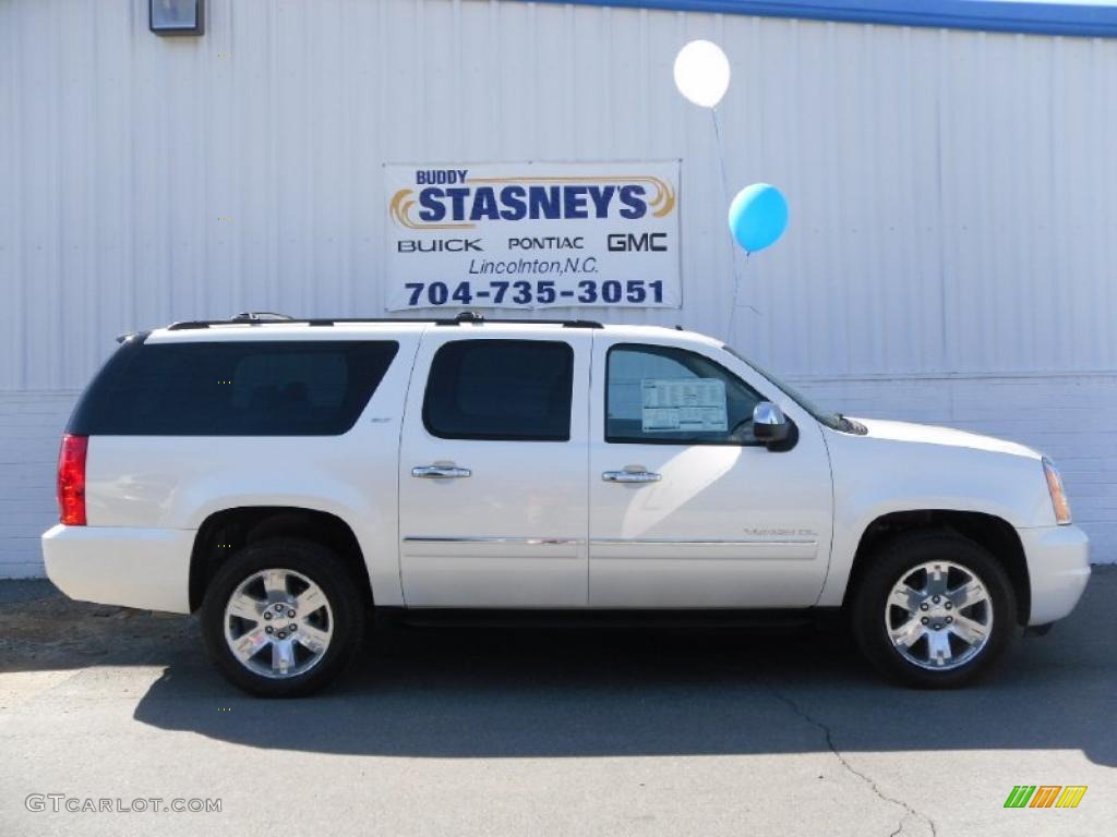 2010 Yukon XL SLT 4x4 - Summit White / Light Tan photo #1