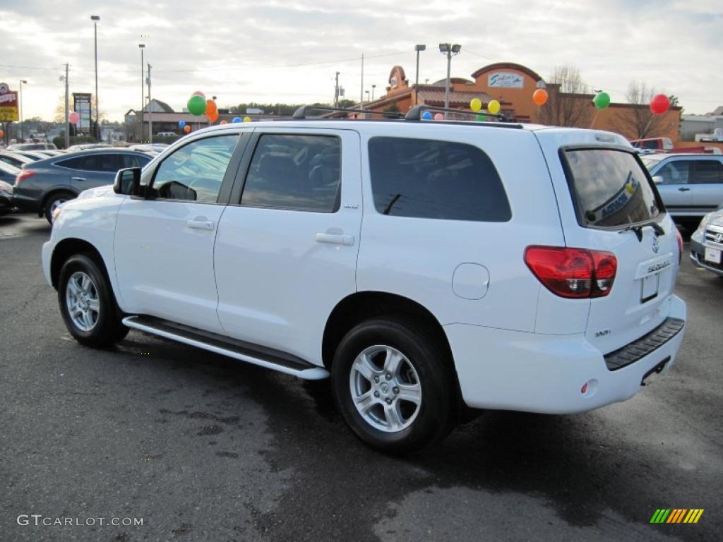 2009 Sequoia SR5 - Super White / Graphite Gray photo #3
