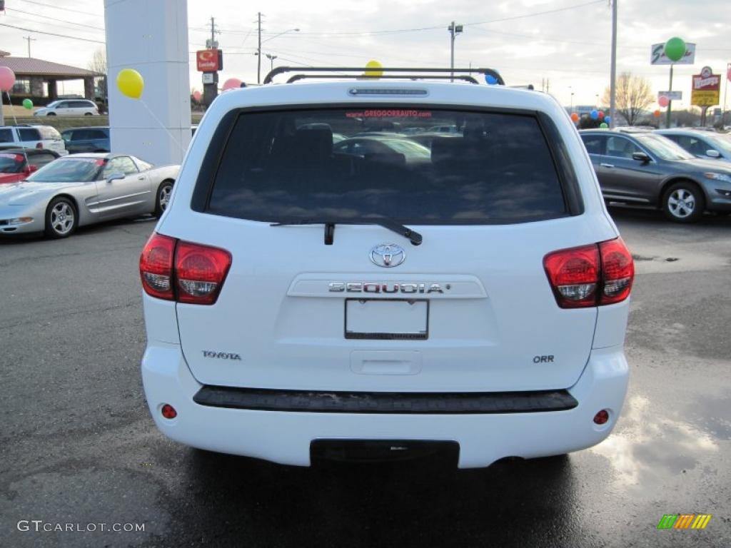 2009 Sequoia SR5 - Super White / Graphite Gray photo #4