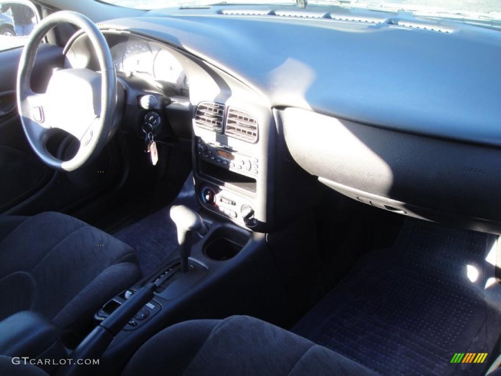 2002 S Series SC2 Coupe - White / Black photo #12