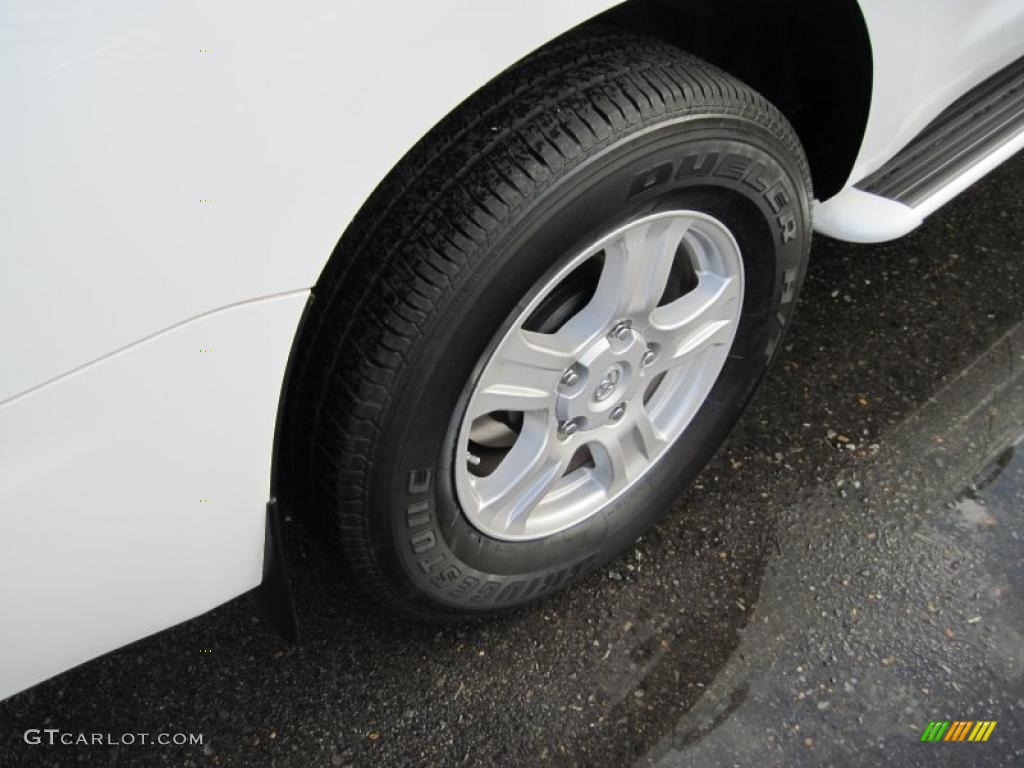 2009 Sequoia SR5 - Super White / Graphite Gray photo #11