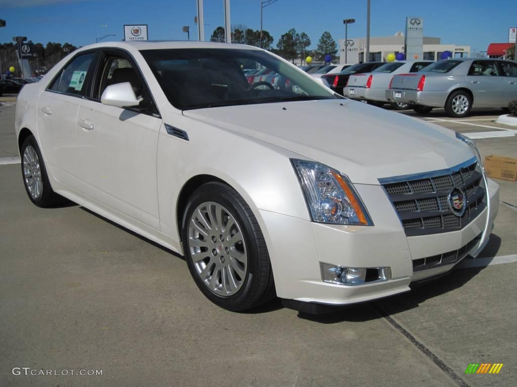 2010 CTS 3.6 Sedan - White Diamond Tricoat / Cashmere/Cocoa photo #2
