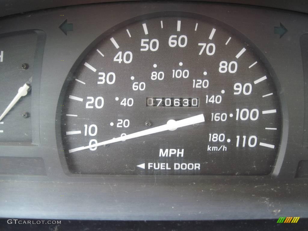 2004 Tacoma Regular Cab - Super White / Oak photo #16