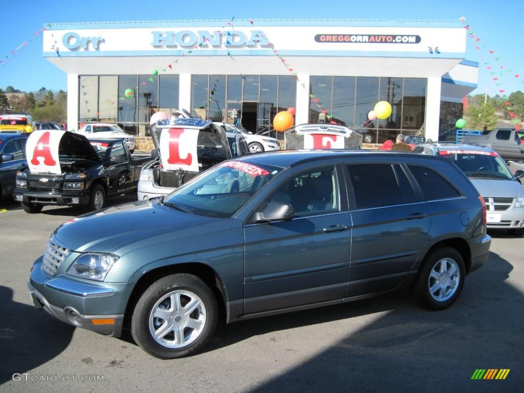 2006 Pacifica Touring - Midnight Blue Pearl / Dark Slate Gray photo #1