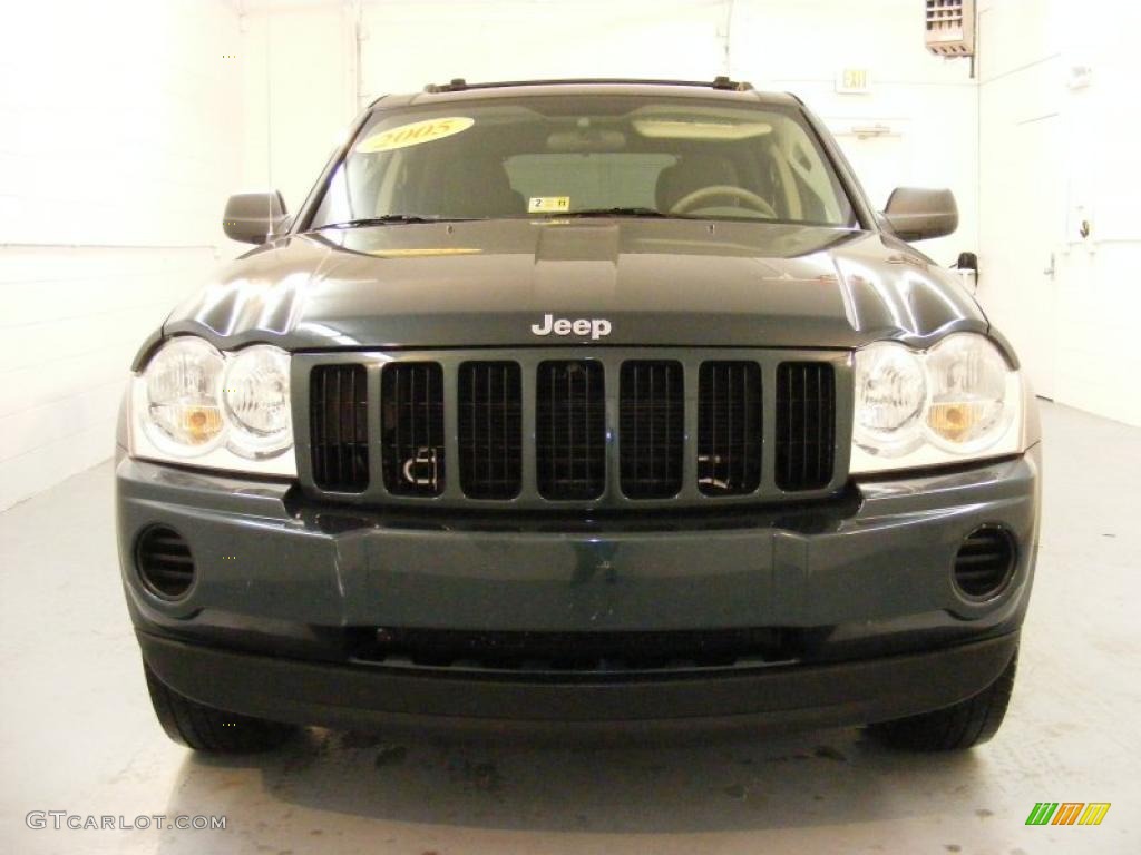 2005 Grand Cherokee Laredo - Deep Beryl Green Pearl / Khaki photo #2