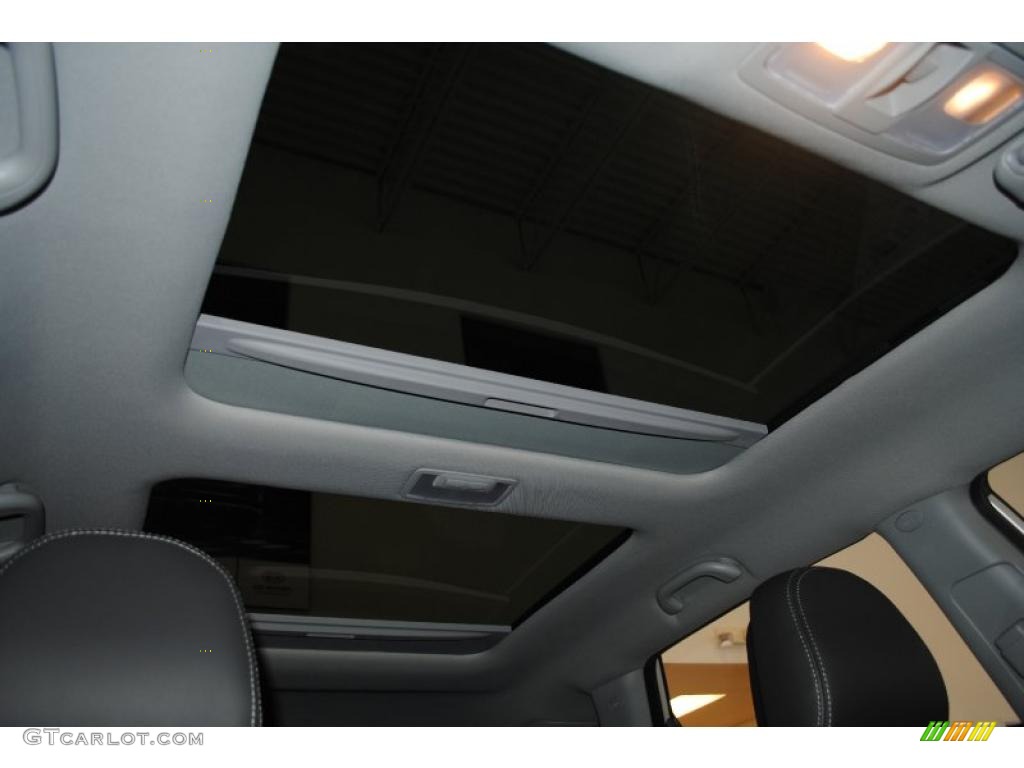 2011 Sorento EX AWD - Bright Silver / Black photo #25