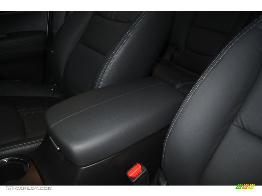2011 Sorento EX AWD - Bright Silver / Black photo #47