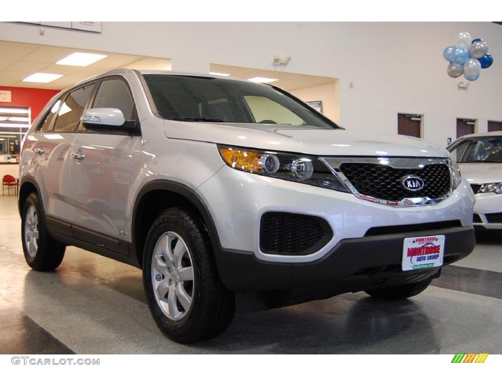 2011 Sorento LX AWD - Bright Silver / Gray photo #10