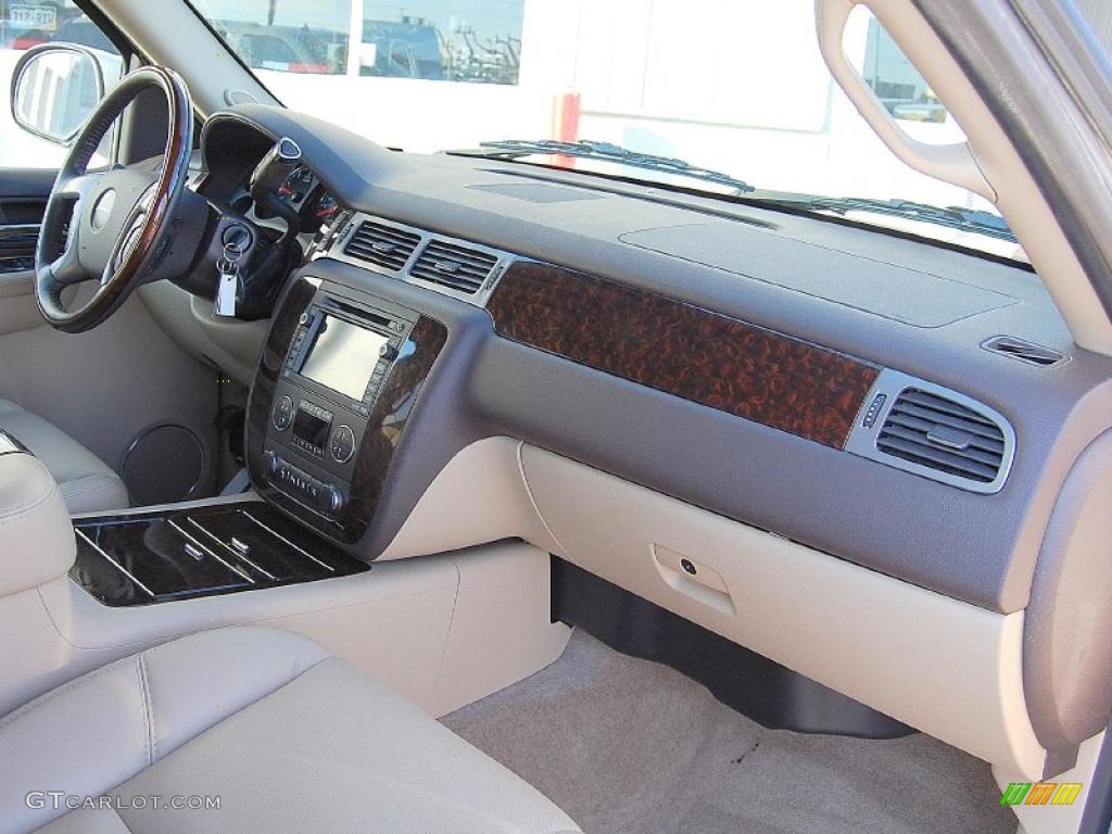 2009 Yukon XL Denali AWD - Silver Birch Metallic / Cocoa/Light Cashmere photo #16