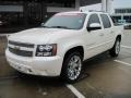 2008 White Diamond Tricoat Chevrolet Avalanche LTZ  photo #1