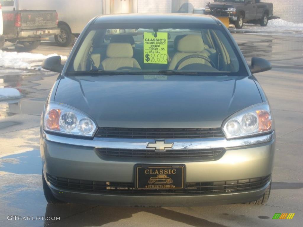 2005 Malibu Sedan - Silver Green Metallic / Neutral Beige photo #2