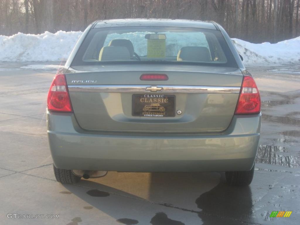 2005 Malibu Sedan - Silver Green Metallic / Neutral Beige photo #5
