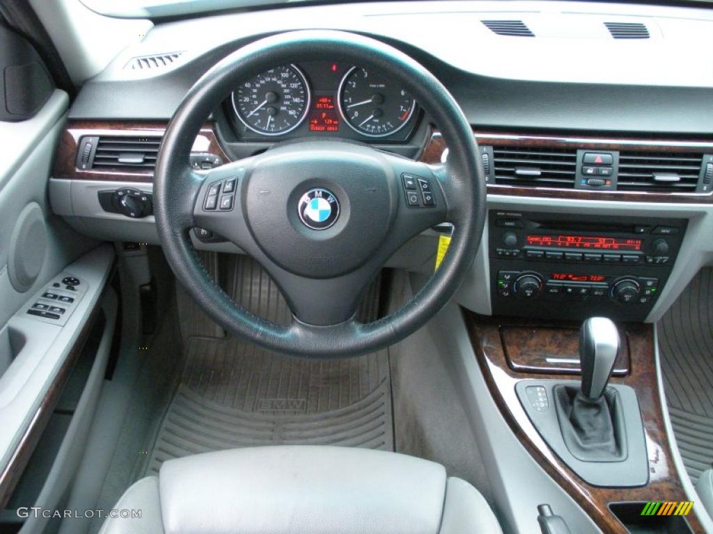 2006 3 Series 330i Sedan - Silver Grey Metallic / Grey photo #18