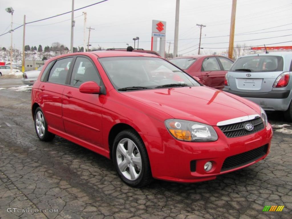 2008 Spectra 5 SX Wagon - Classic Red / Black photo #5