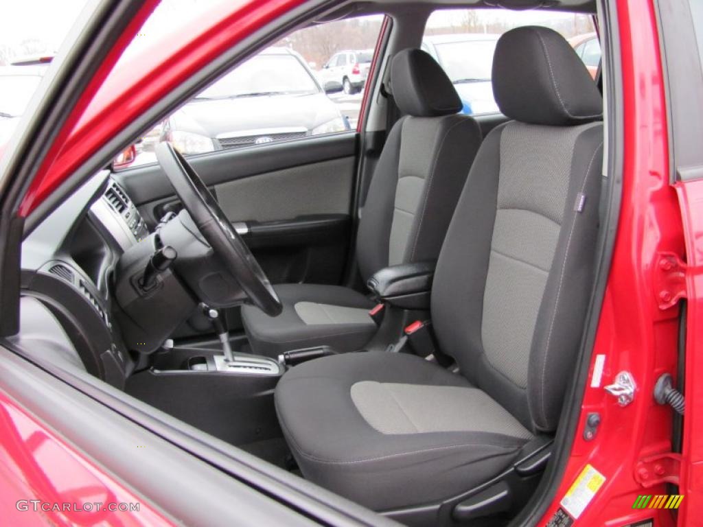 2008 Spectra 5 SX Wagon - Classic Red / Black photo #11