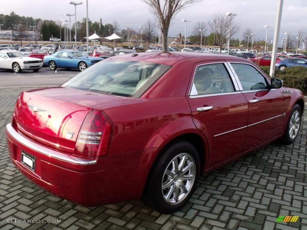 2007 300 C HEMI - Inferno Red Crystal Pearlcoat / Dark Slate Gray/Light Graystone photo #5