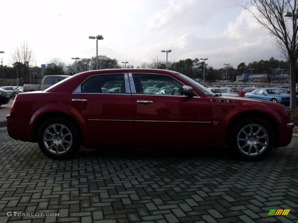 2007 300 C HEMI - Inferno Red Crystal Pearlcoat / Dark Slate Gray/Light Graystone photo #6
