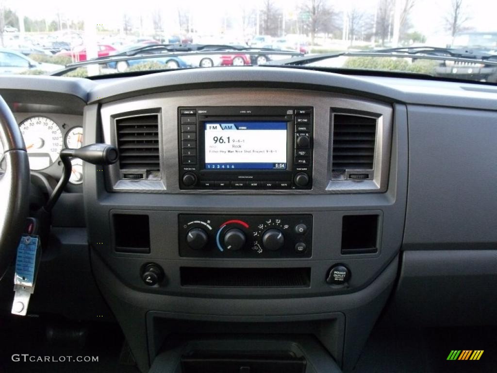 2006 Ram 1500 Sport Quad Cab - Flame Red / Medium Slate Gray photo #22