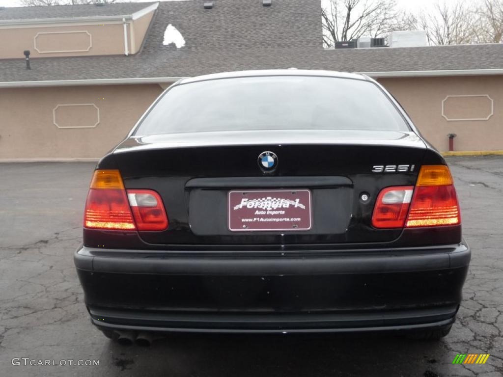 2001 3 Series 325i Sedan - Jet Black / Sand photo #9