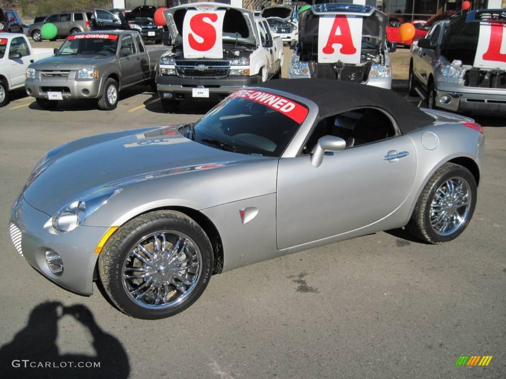 2008 Solstice Roadster - Cool Silver / Ebony photo #15