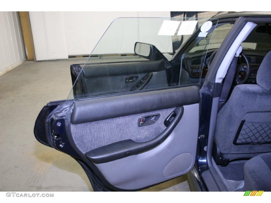 2001 Outback Wagon - Deep Sapphire Metallic / Black photo #24