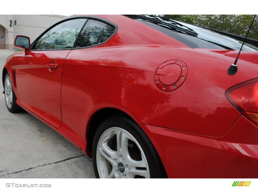 2003 Tiburon GT V6 - Rally Red / Black photo #16