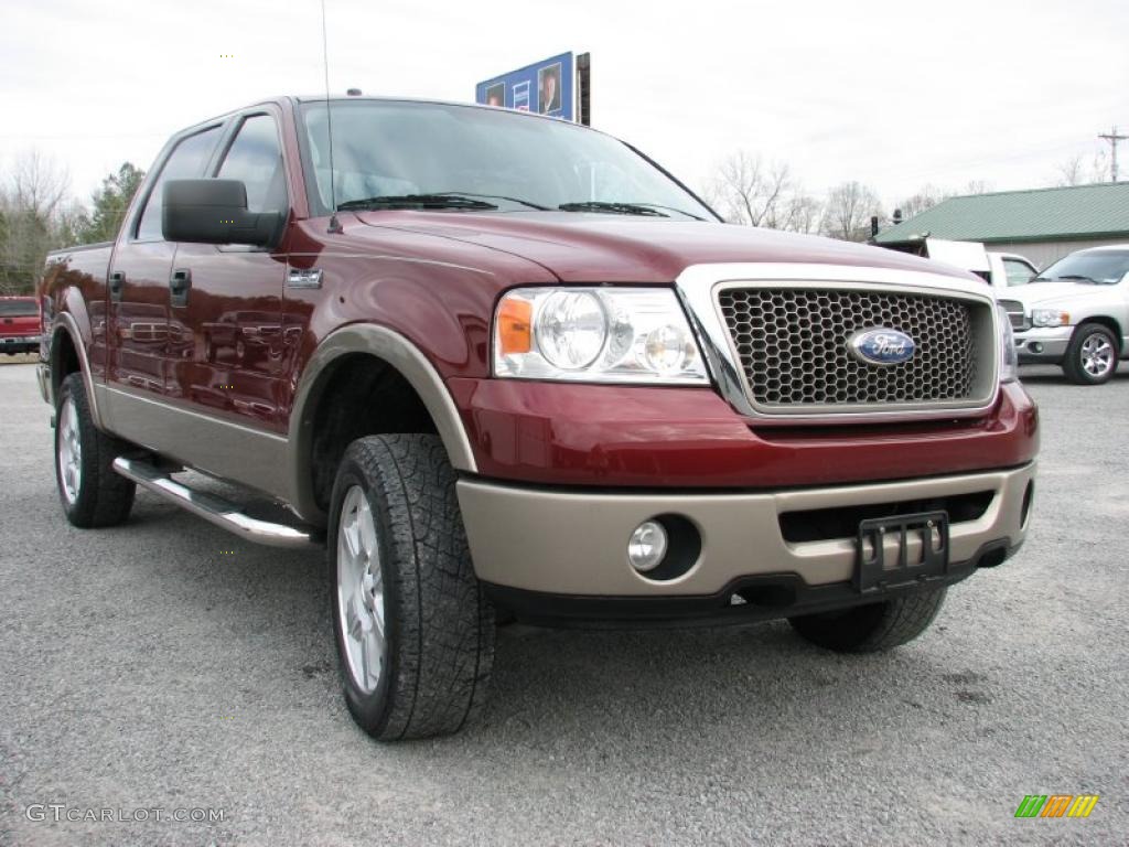 2006 F150 Lariat SuperCrew 4x4 - Dark Toreador Red Metallic / Tan photo #9