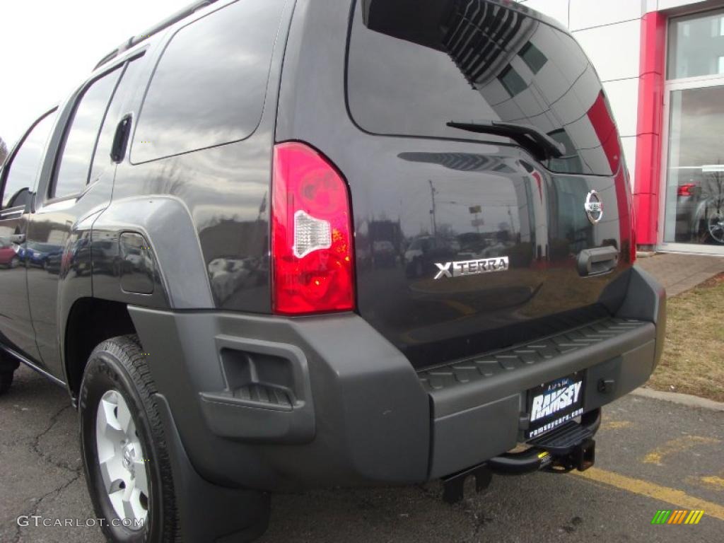 2007 Xterra S 4x4 - Night Armor Black Metallic / Charcoal photo #19